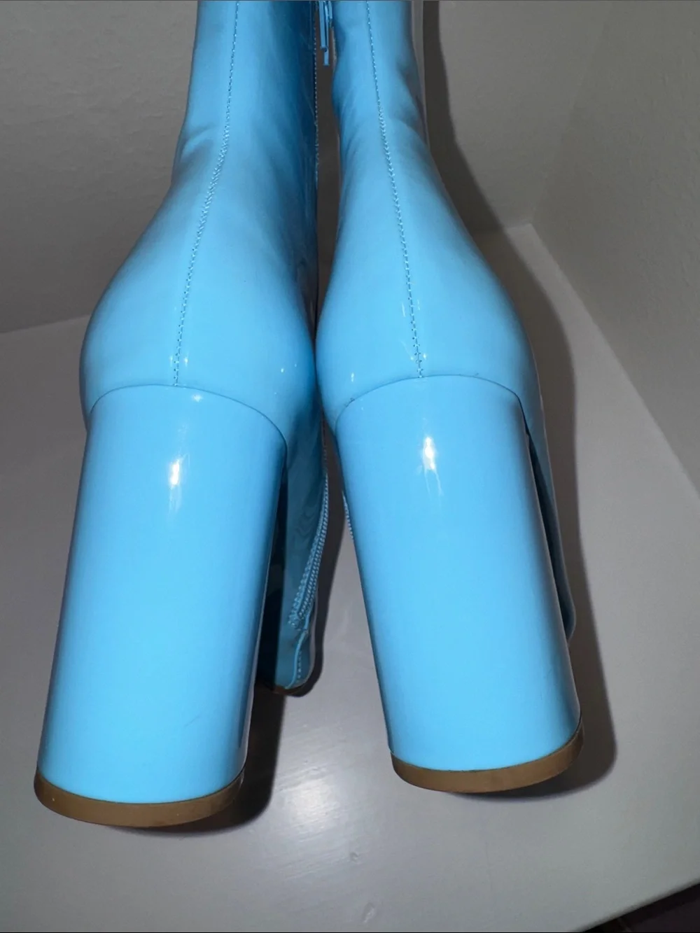 🔥NEW STEVE MADDEN Lynden Patent Ankle Boots SKY  Size 9